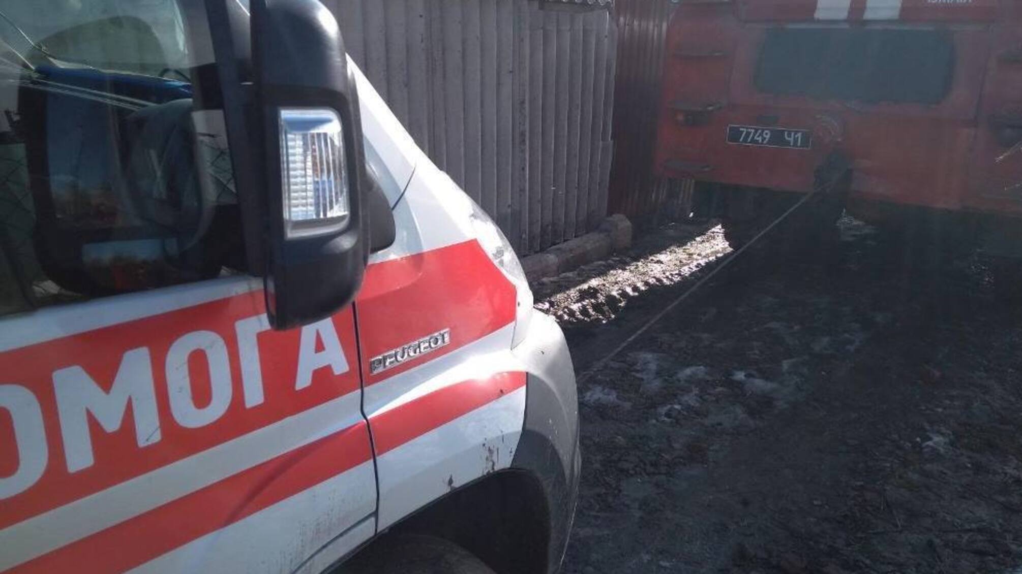 м. Ізмаїл: рятувальники витягли два автомобілі швидкої медичної допомоги із ділянки бездоріжжя