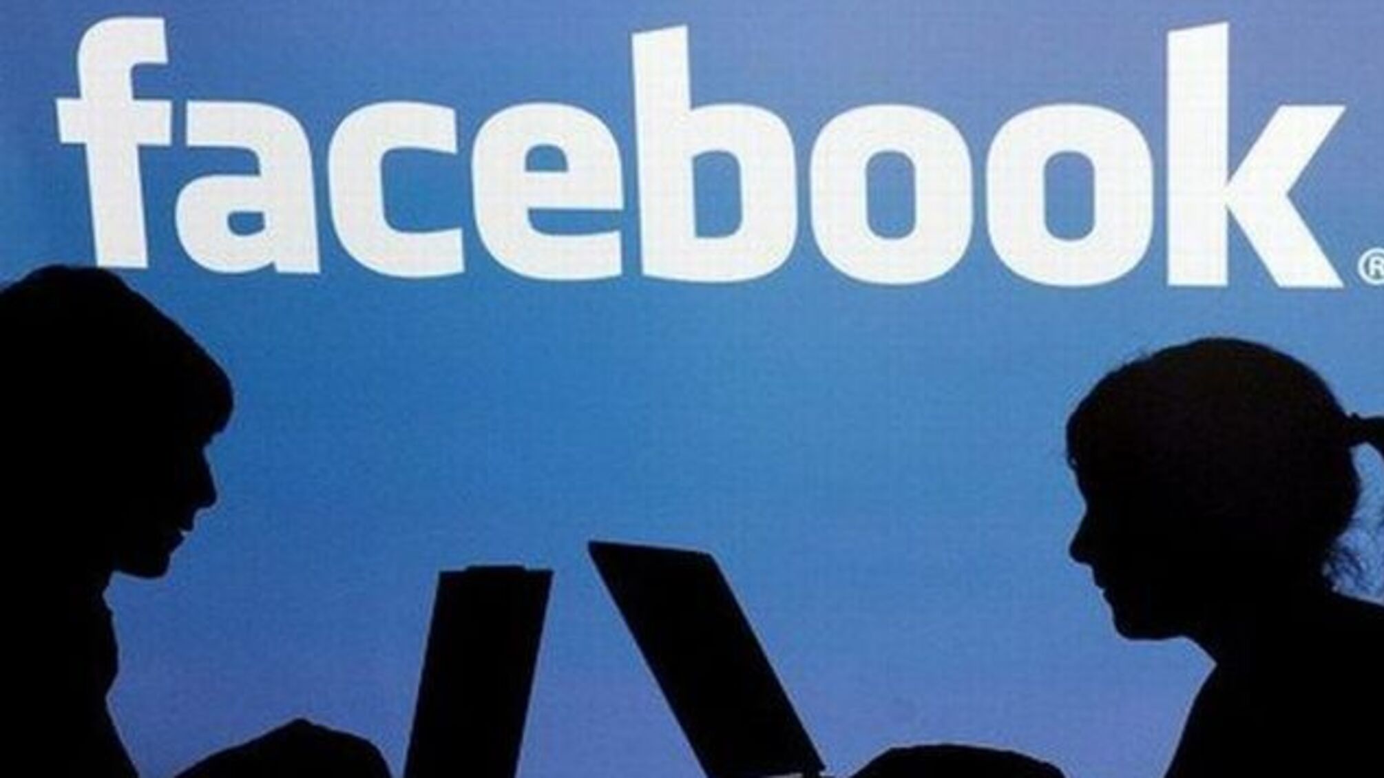 Facebook обвиняют в «поддержке» неофашистов