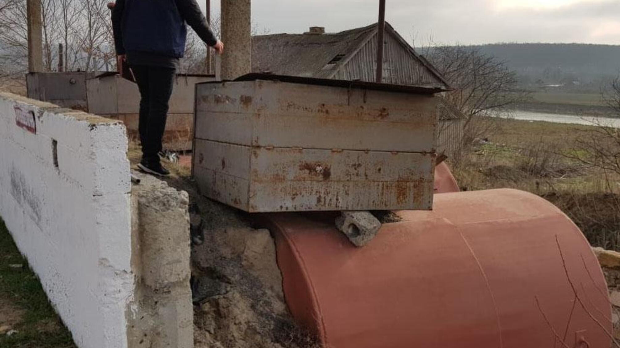Поліцейські ліквідували 220 незаконних об’єктів продажу пального на території України