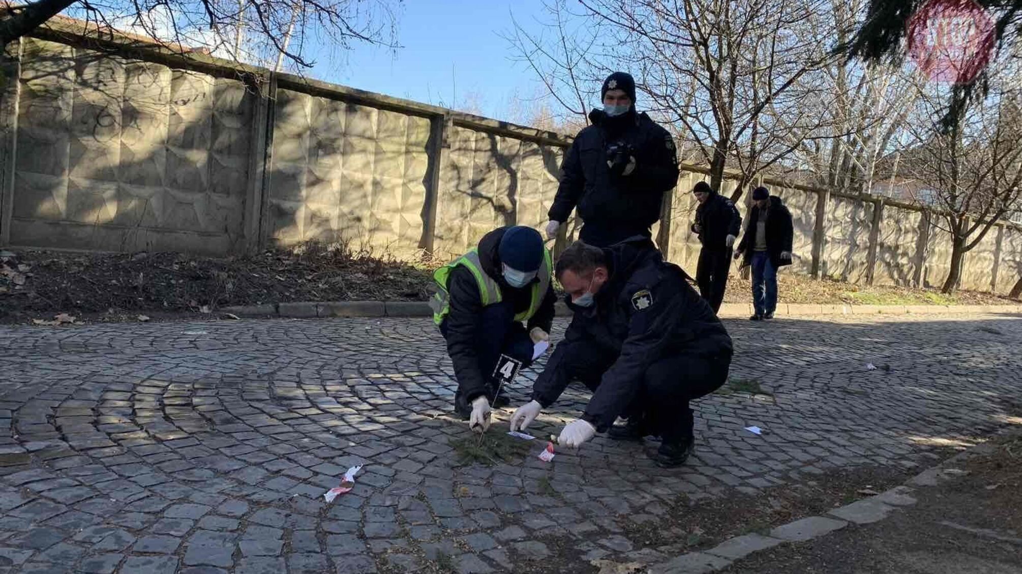 На Закарпатті стріляли в охоронця екснардепа: чоловік в реанімації (фото,відео)