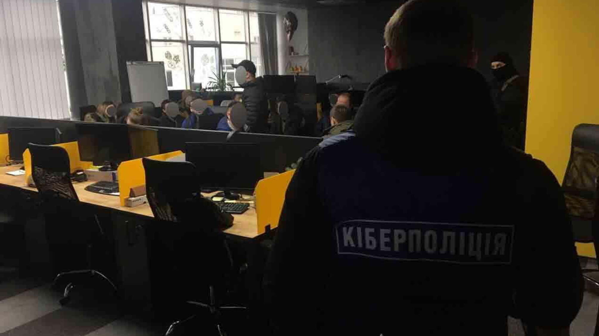 Кіберполіція та оперативники УСР викрили організаторів онлайн-казино з місячним прибутком у мільйон доларів