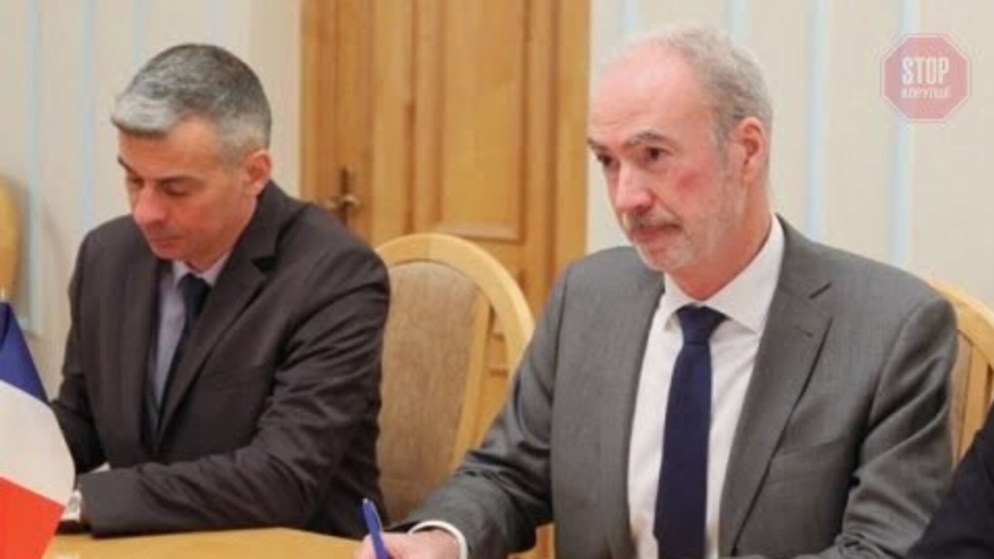 Франція готова допомогти Україні розшифрувати 'чорні скриньки'