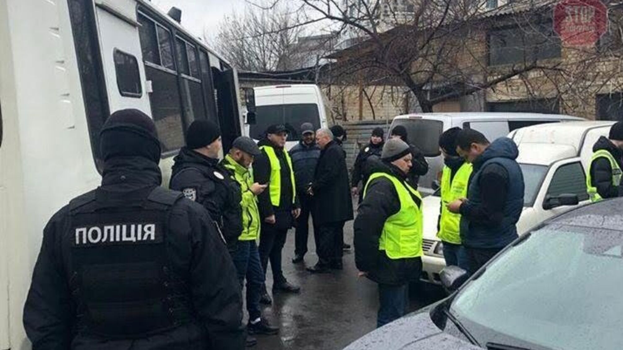 Омбудсмен засудила затримання 15-ти іноземців біля мечеті у столиці