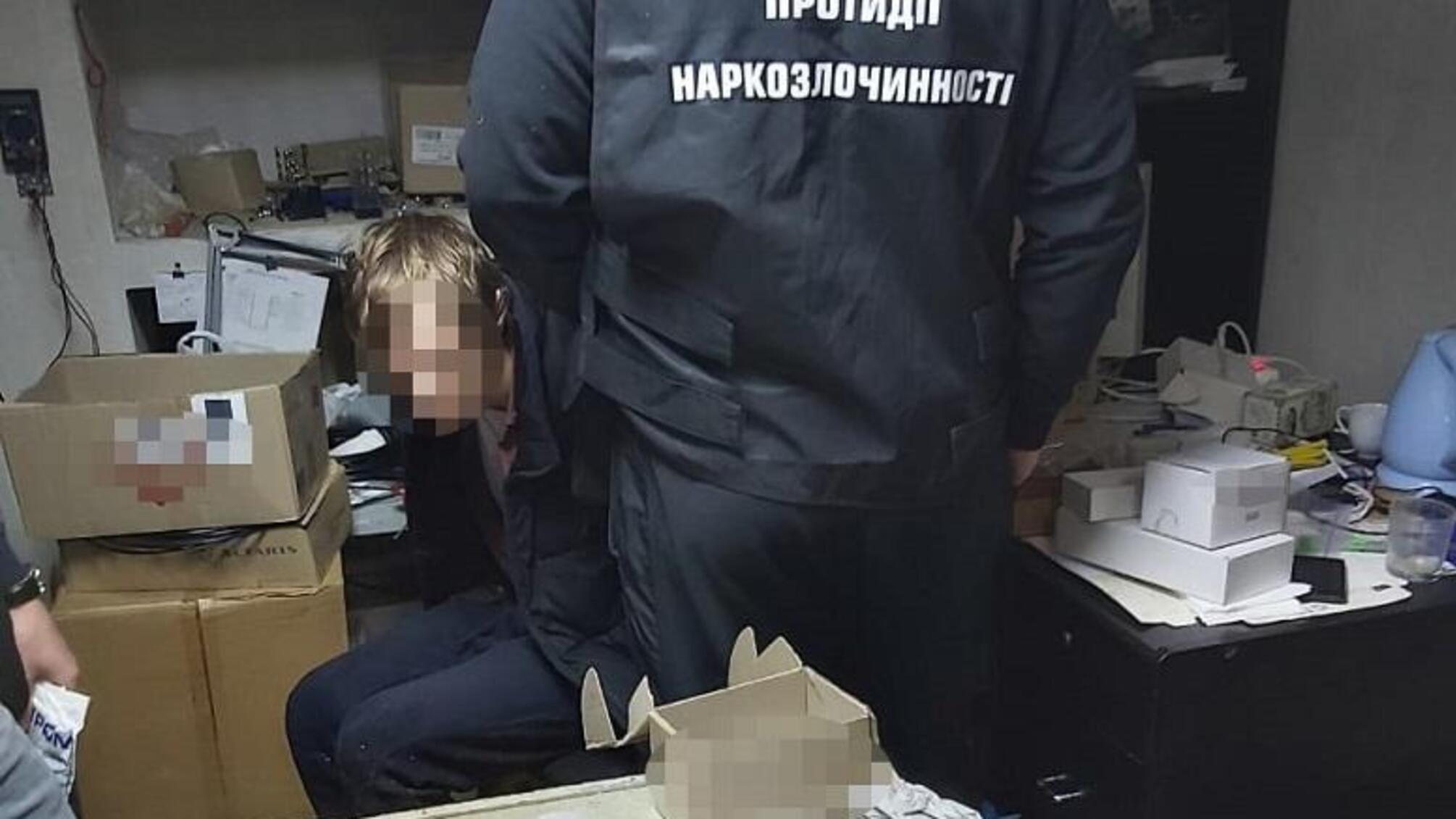 Правоохоронці перекрили міжнародні канали постачання наркотиків у столицю