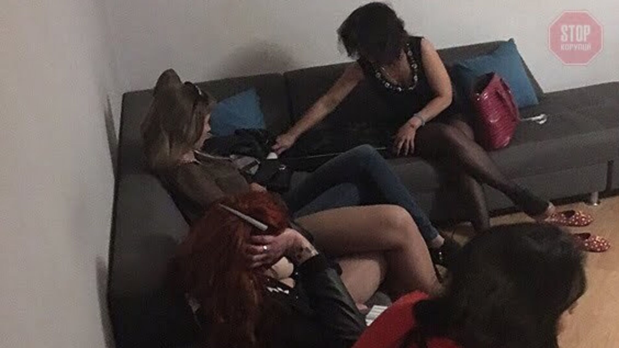 У Маріуполі чоловік з Туреччини вербував повій (фото)