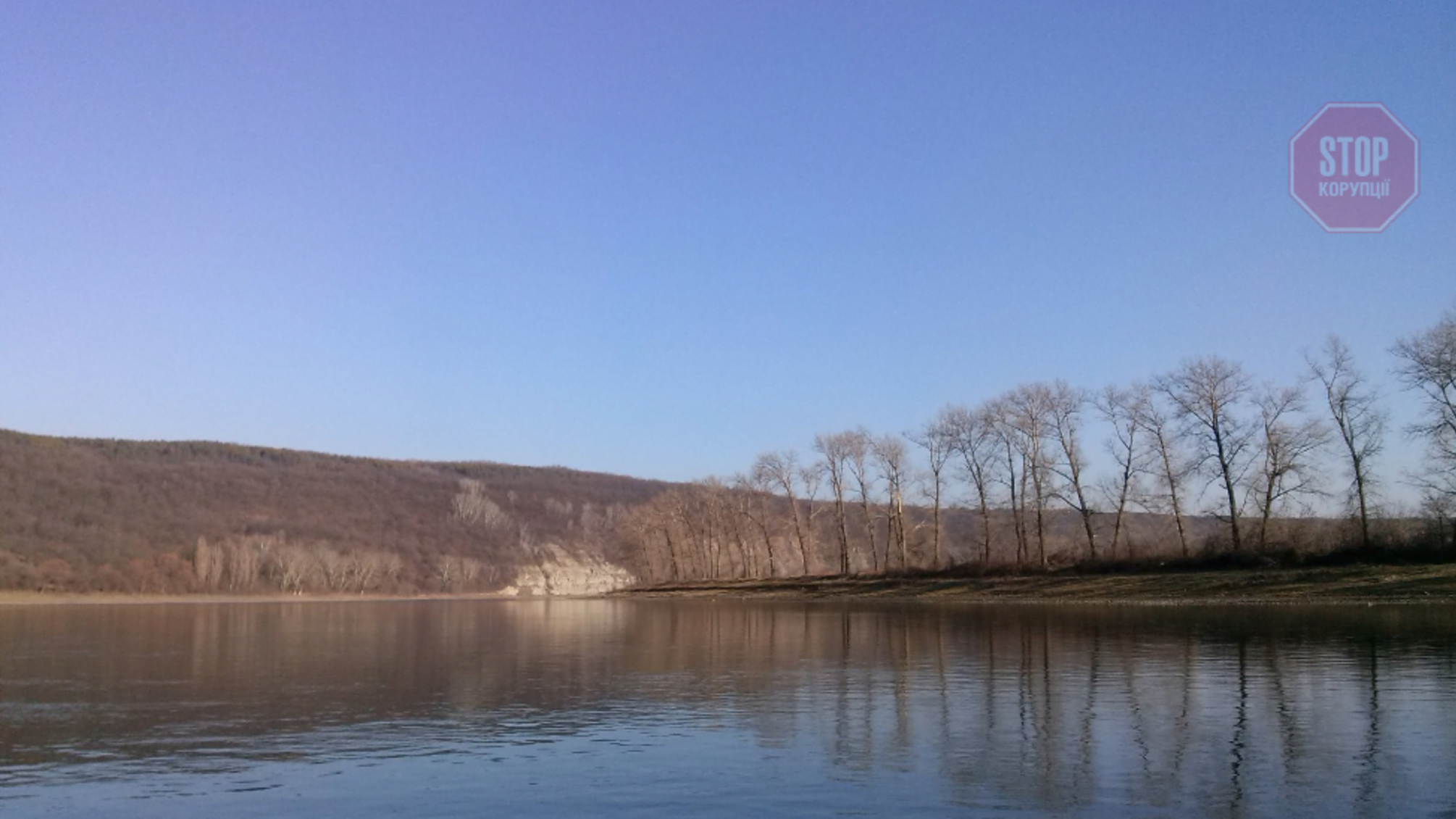 Заробітчанин хотів переплисти Дністер до Молдови у надувному дитячому басейні (фото)