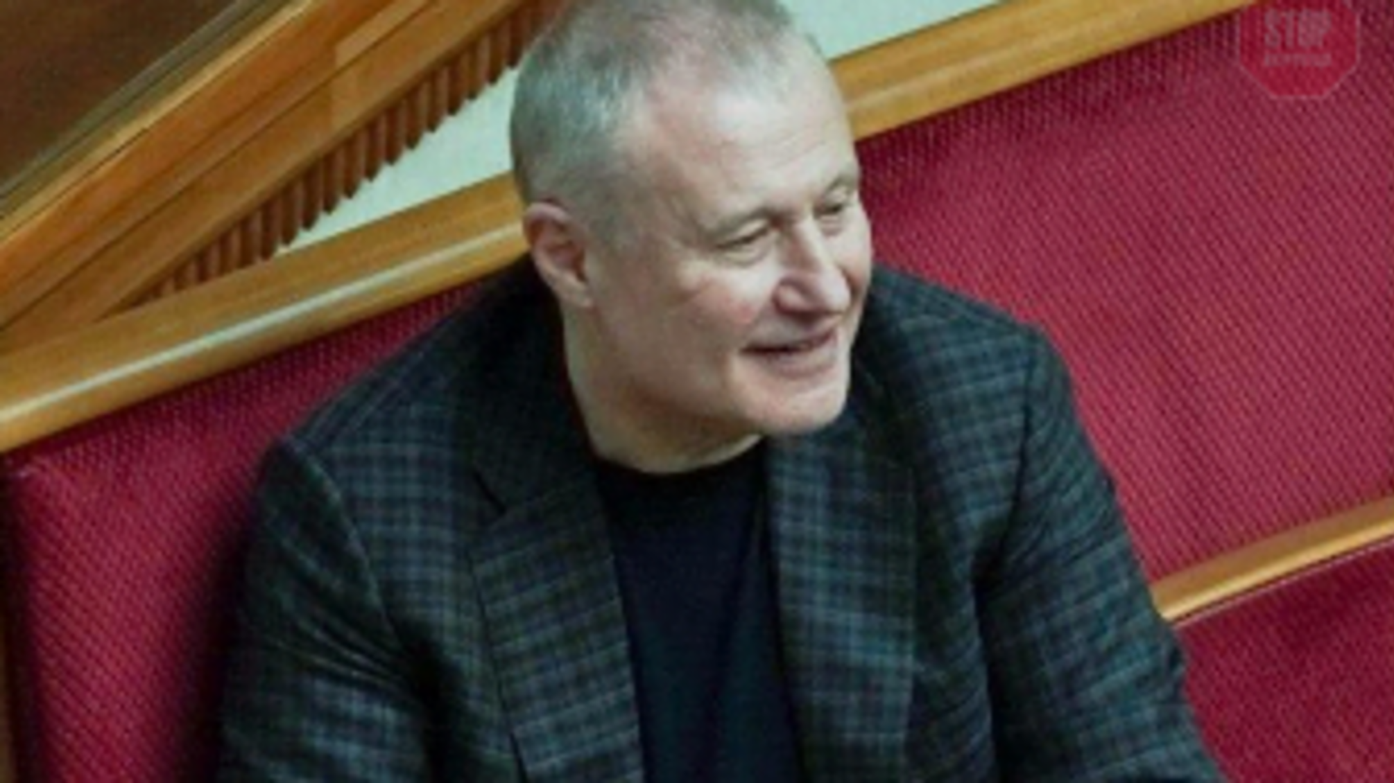 Майже 30 тисяч доларів: у нардепа від ОПЗЖ помітили швейцарський годинник
