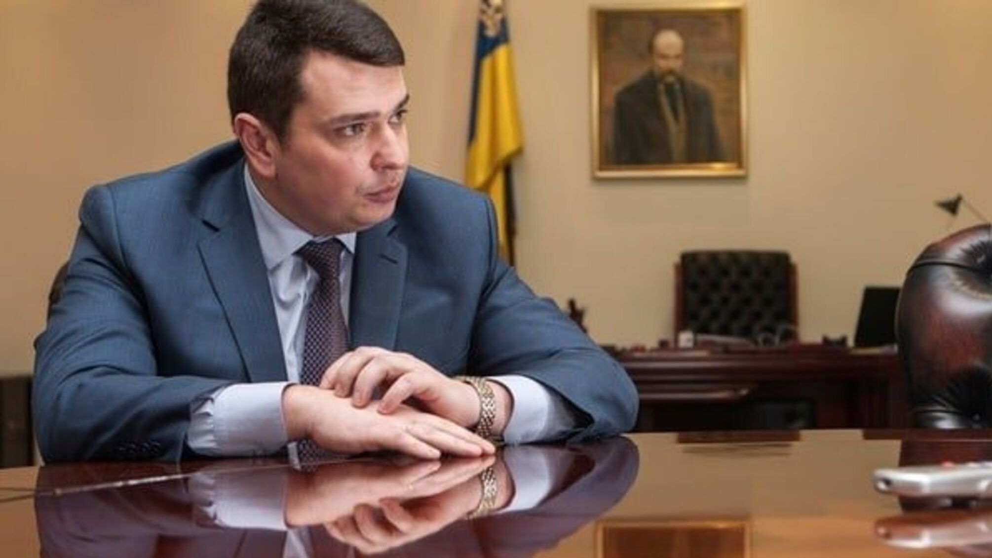 Стало відомо, яку зарплату отримав Ситник за січень