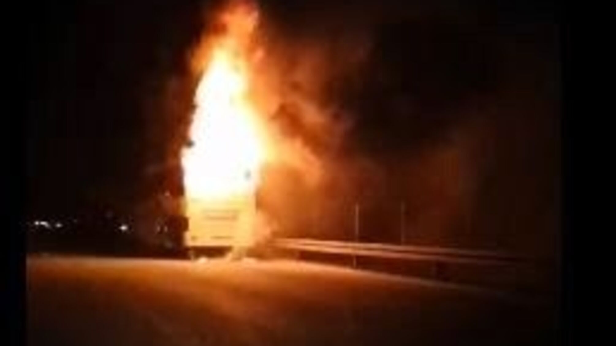 У Польщі загорівся український автобус (відео)