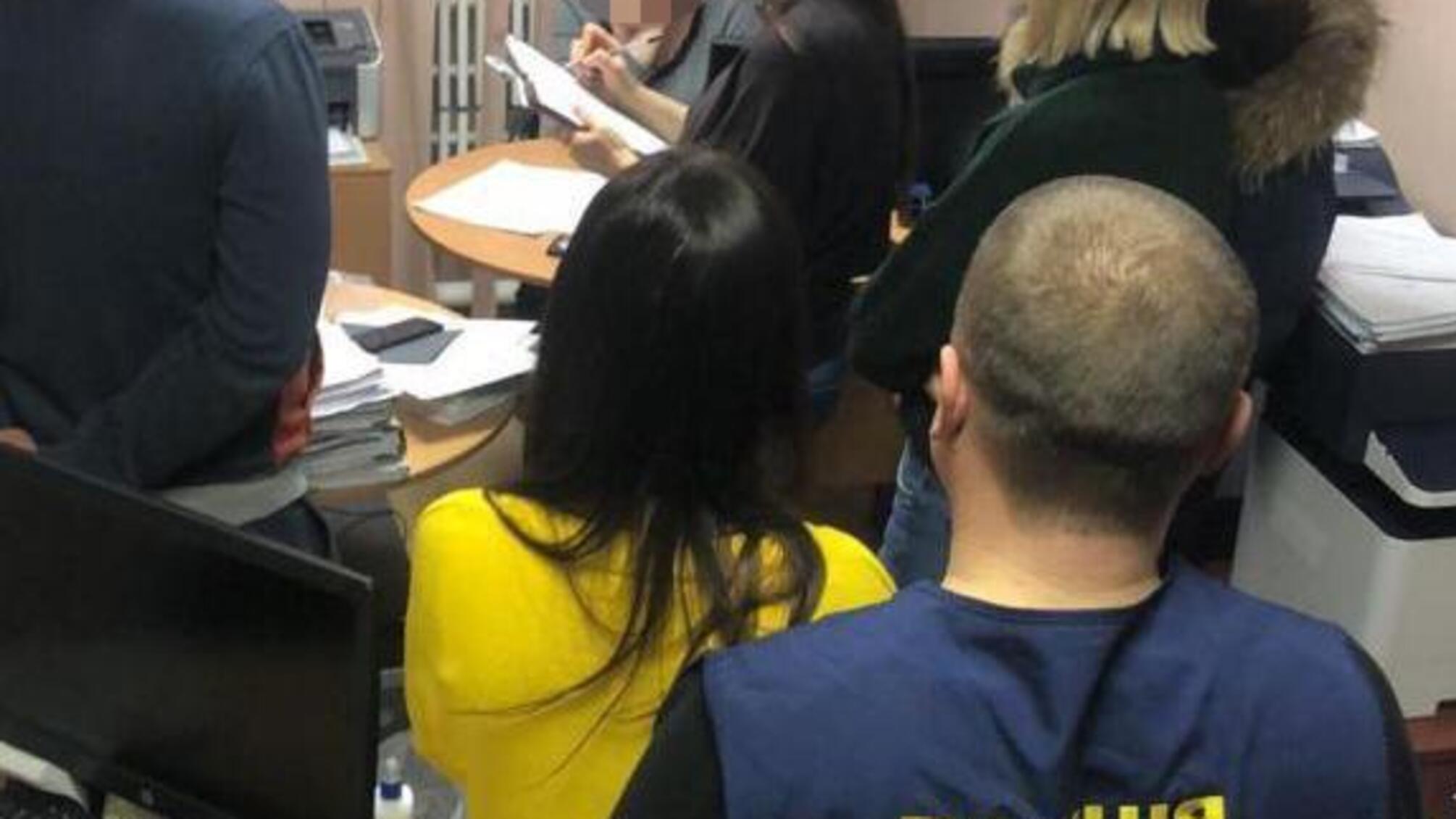 У Харкові у хабарництві поліція викрила помічницю судді райсуду