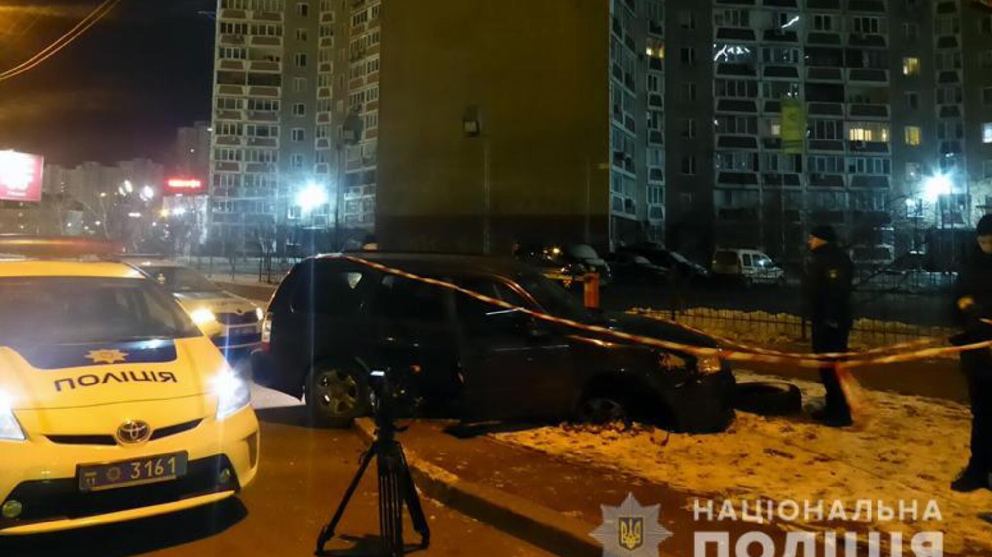 У Києві затримали водія, який пошкодив службовий автомобіль правоохоронців та намагався втекти