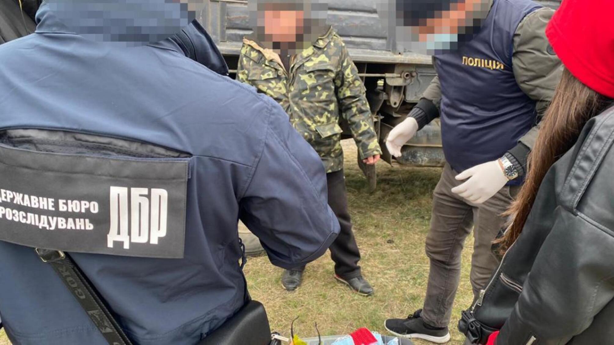 25 200 гривень хабара за передачу необлікованої деревини – ДБР затримало лісничого
