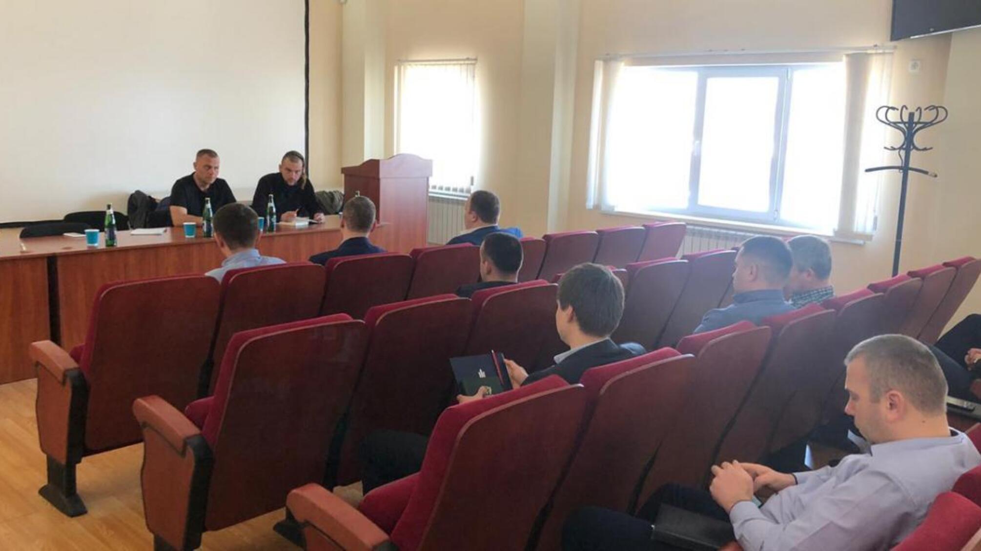 «Справи Майдану»: слідчі ДБР зустрілися із представниками родин Героїв Небесної Сотні