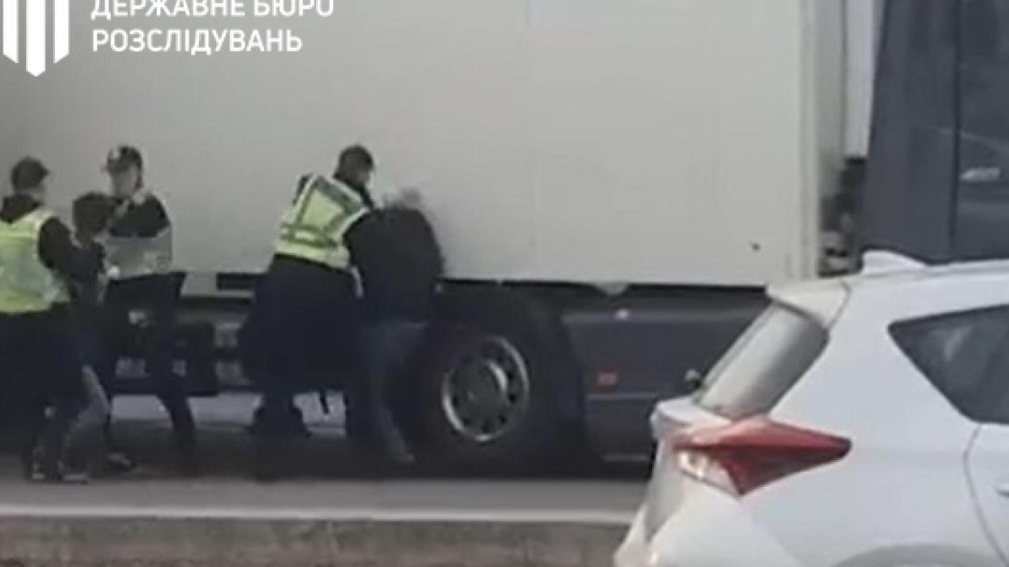 Побиття адвоката та його батька поліцейськими – ДБР розпочало досудове розслідування