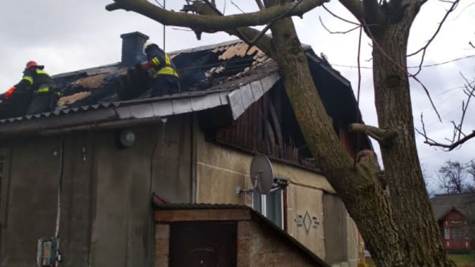 Львівська область: вогнеборці ліквідували пожежу в житловому будинку