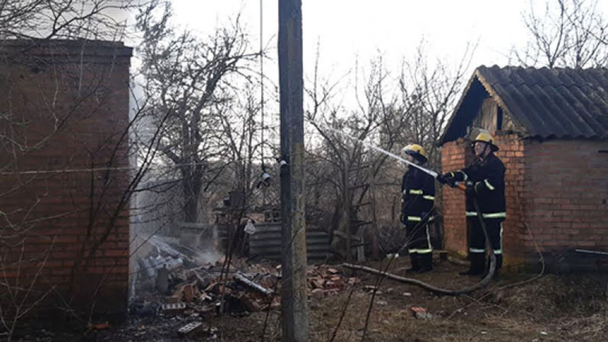 Полтавська область: під час гасіння пожежі в будинку вогнеборці виявили тіло господаря
