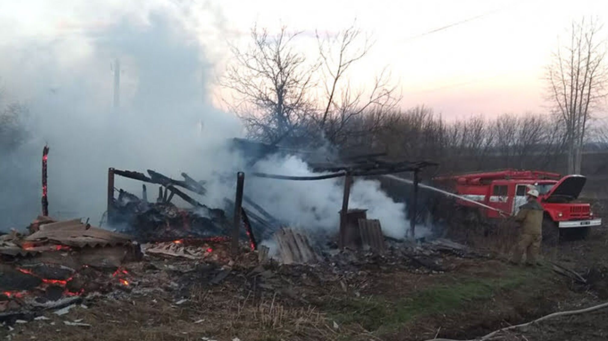 Полтавська область: вогнеборці загасили пожежу в приватному домоволодінні