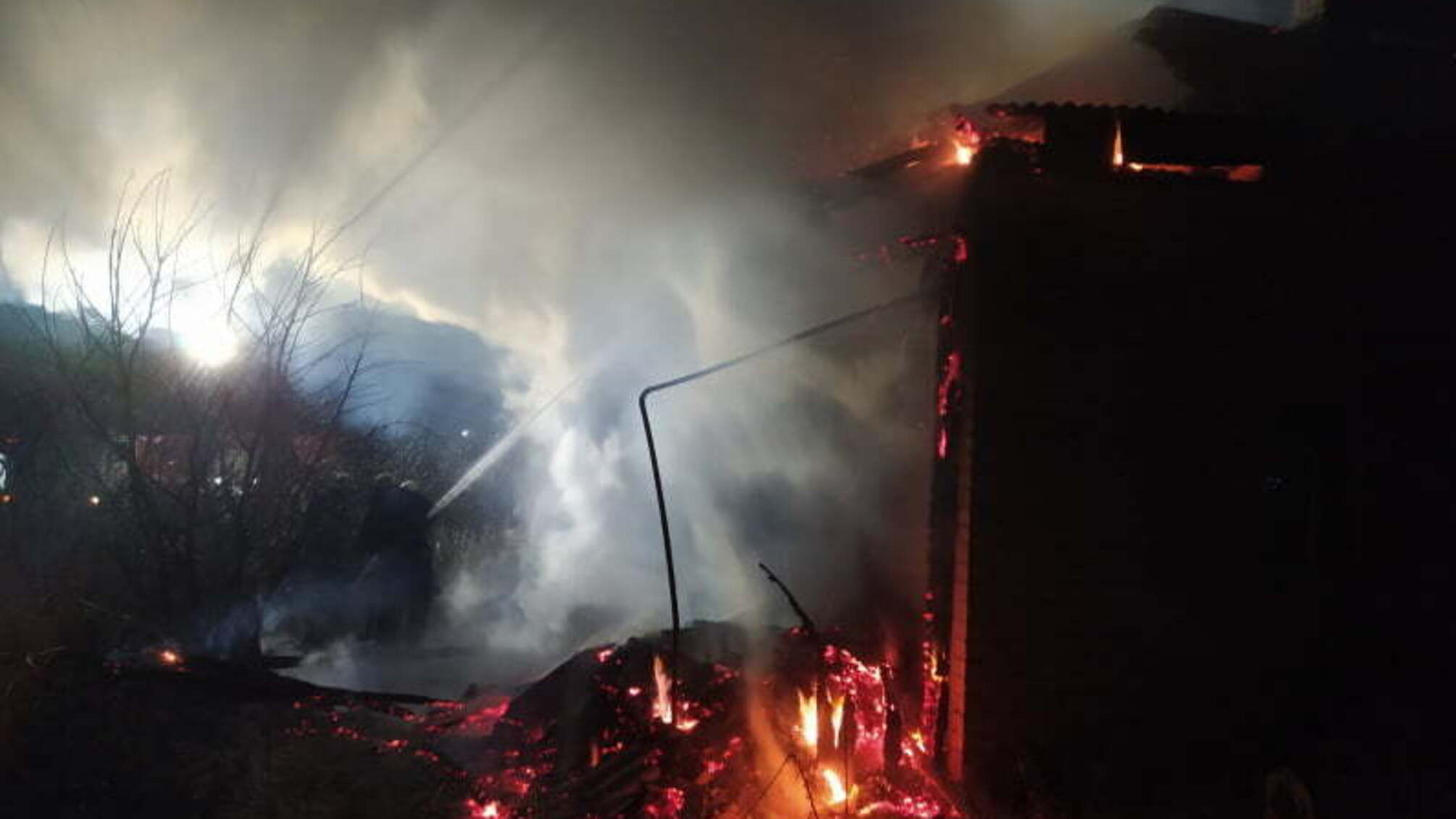 На Кіровоградщині вогнеборцями та МПК ліквідовано 4 займання у житловому секторі