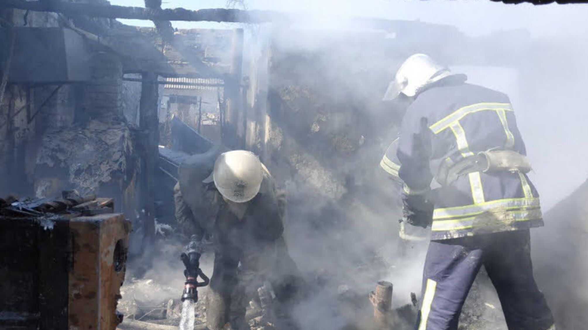 Рятувальники Вінниччини ліквідували пожежу в житловому будинку