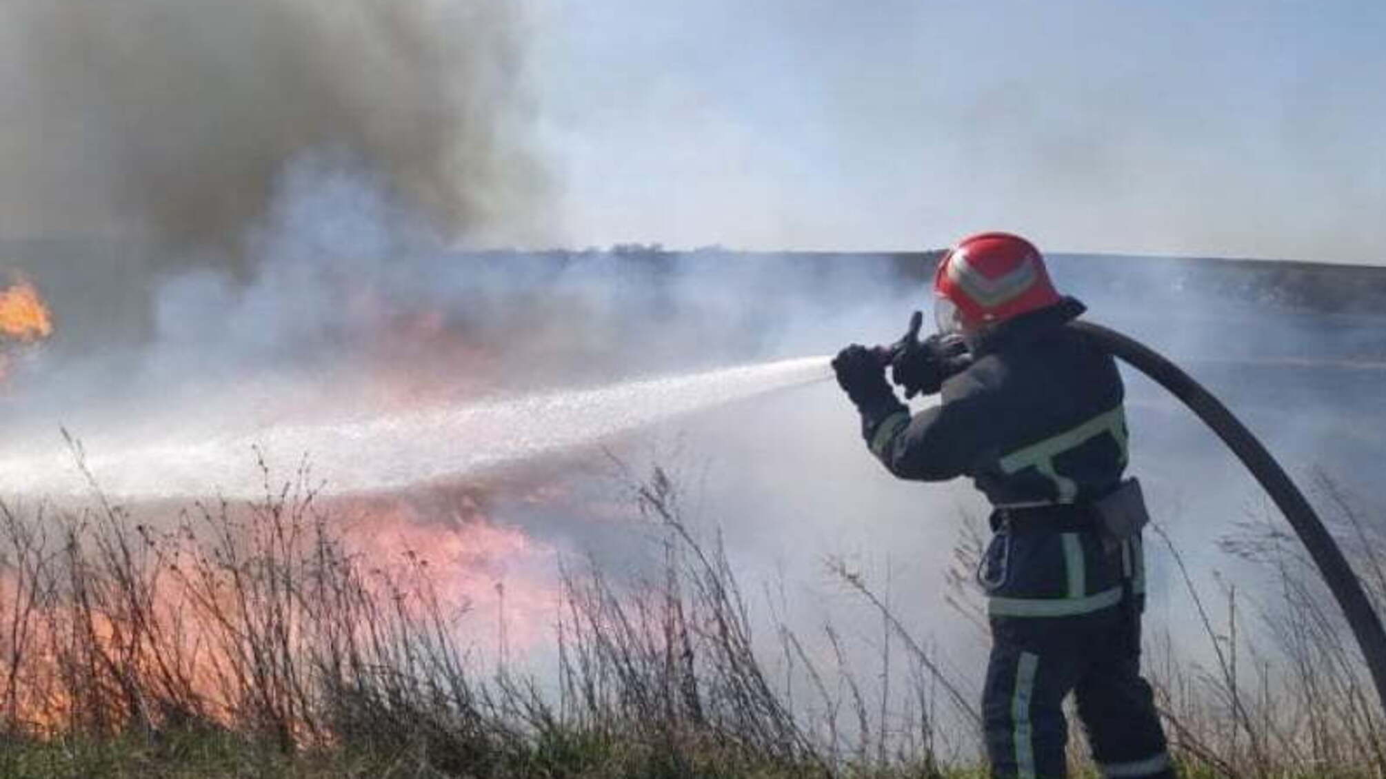 Кіровоградська область: протягом доби вогнеборці приборкали 7 займань на відкритій місцевості