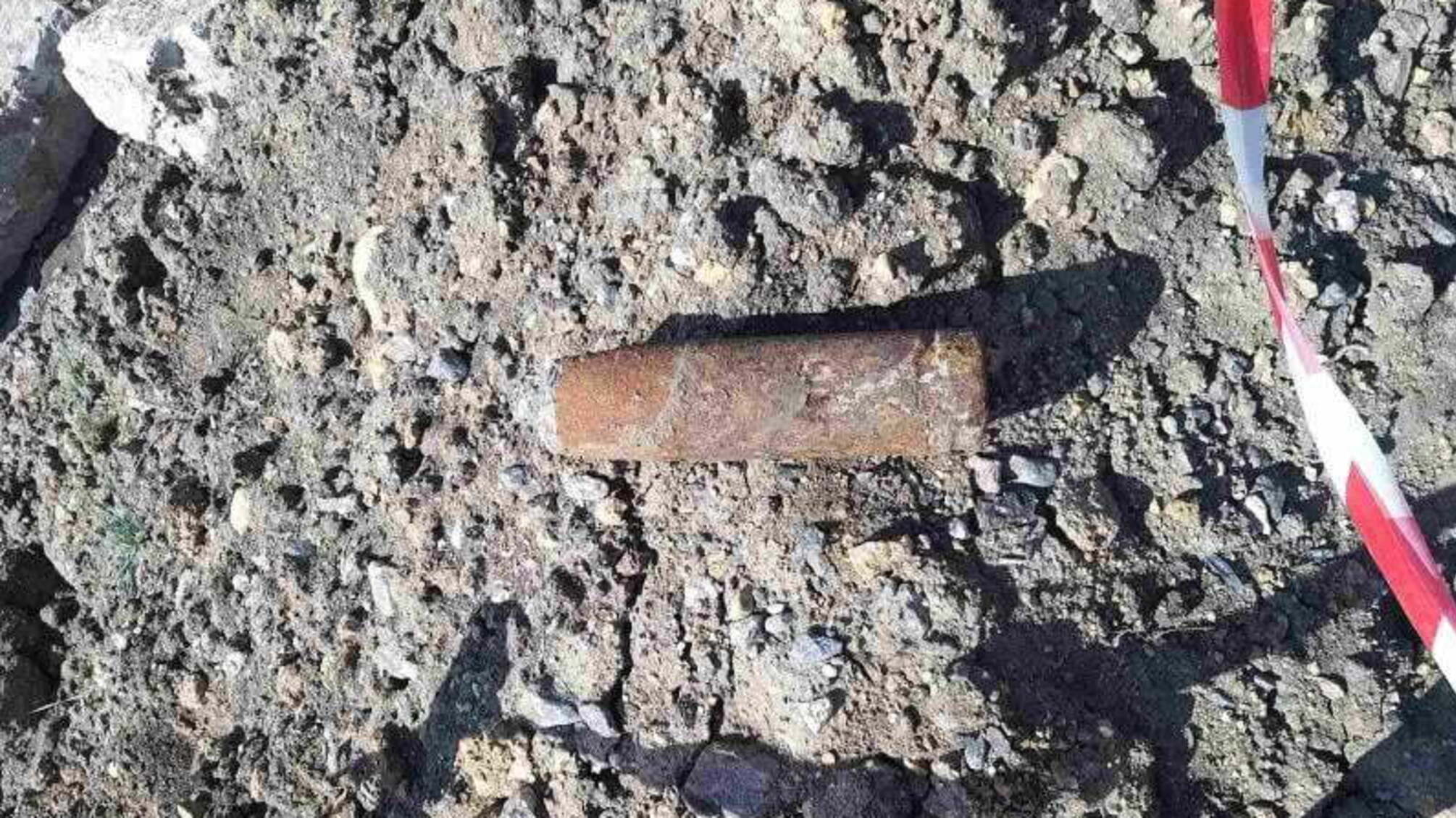 Миколаївська область: піротехніки ДСНС знищили два артснаряди часів минулих війн