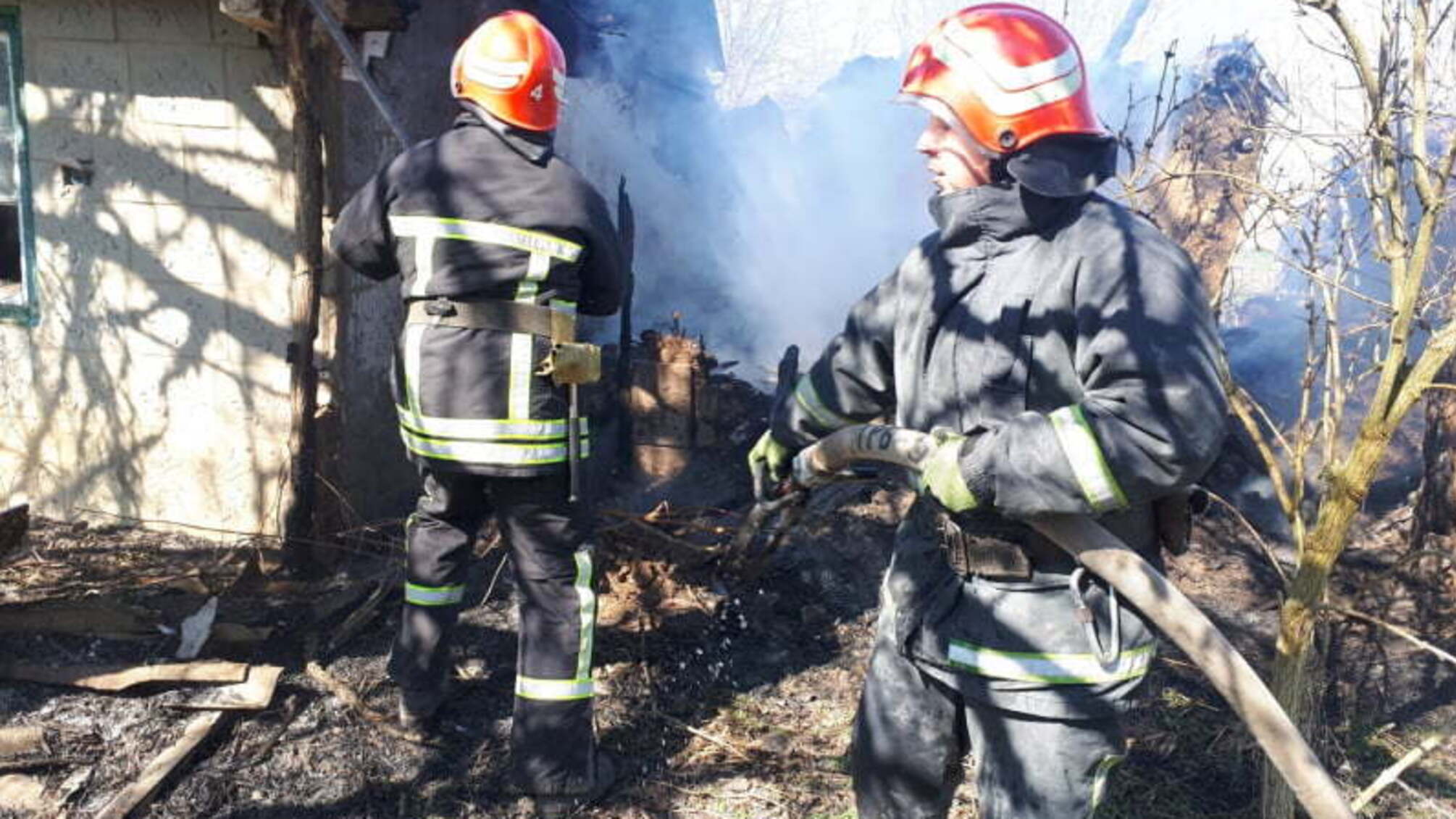 Кіровоградська область: рятувальники ліквідували 3 пожежі у житловому секторі, на одній з яких було травмовано чоловіка