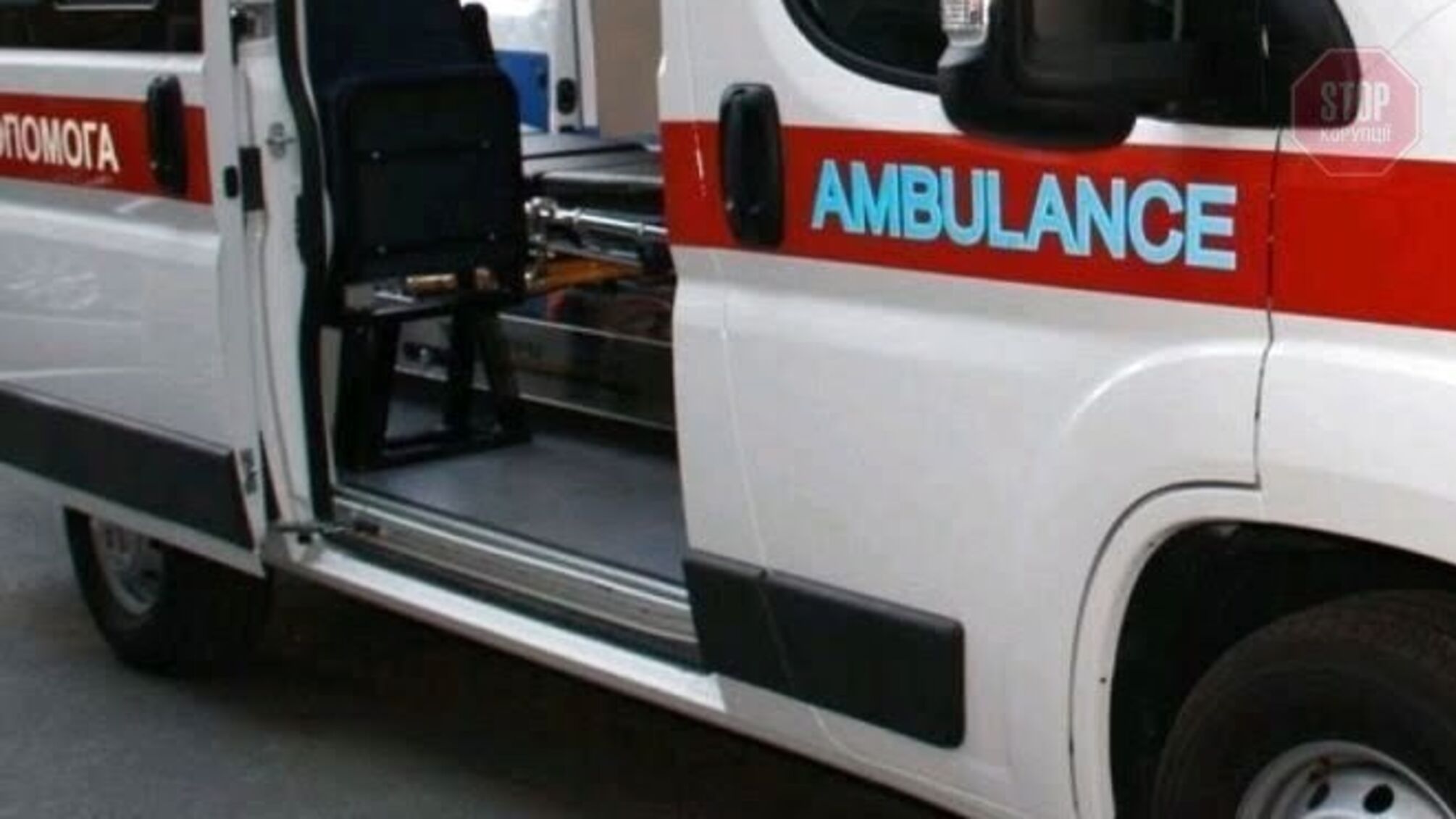 На Львівщині дитина випала з балкону з третього поверху