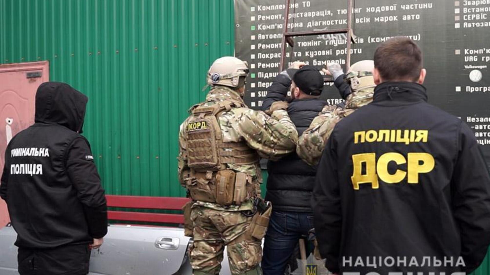 У Хмельницькому перед судом постане ОЗГ, яка збирала «данину» з перевізників і вимагала грошові кошти у бізнесменів