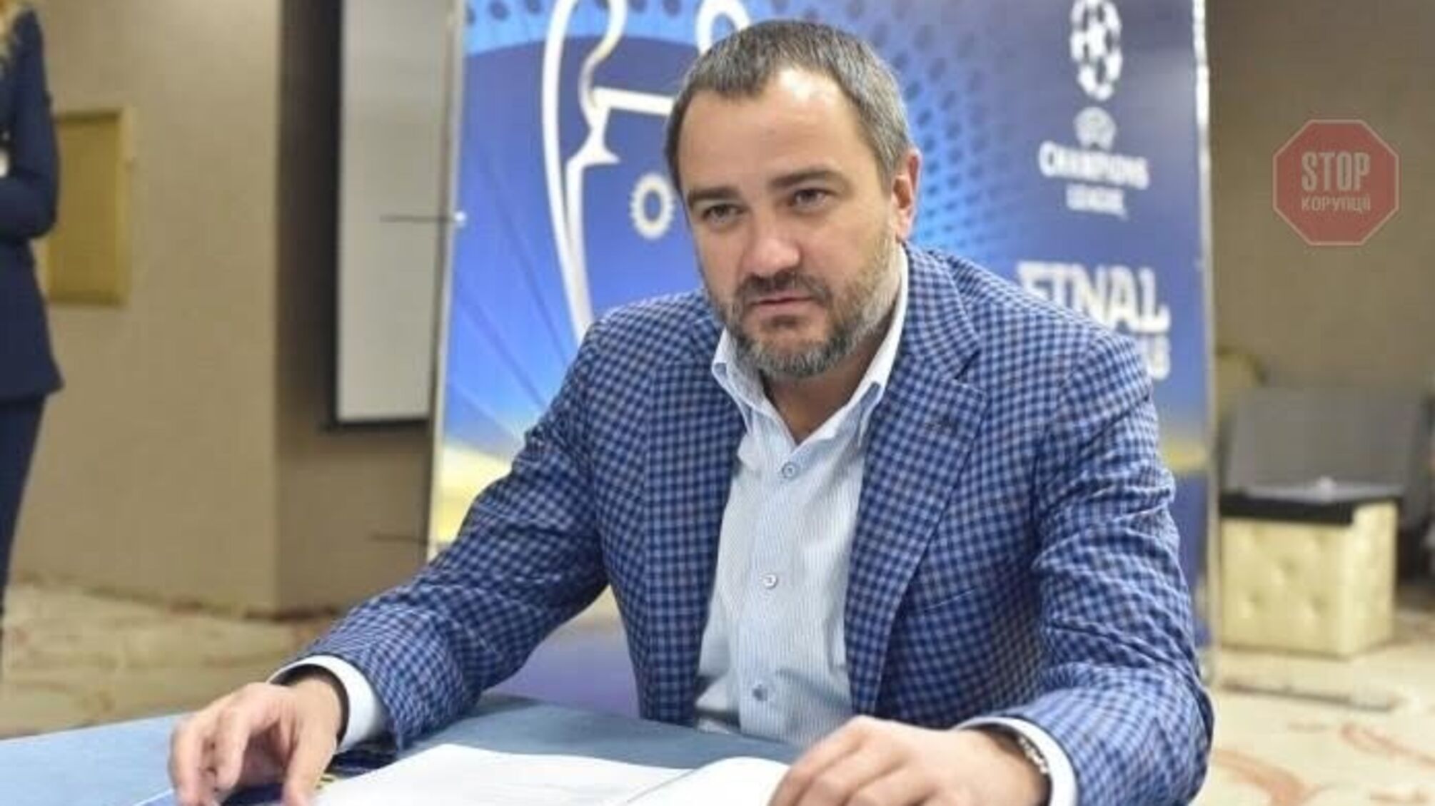 Розслідування справи скандального голови ФФУ Павелка продовжили до серпня 2021 року