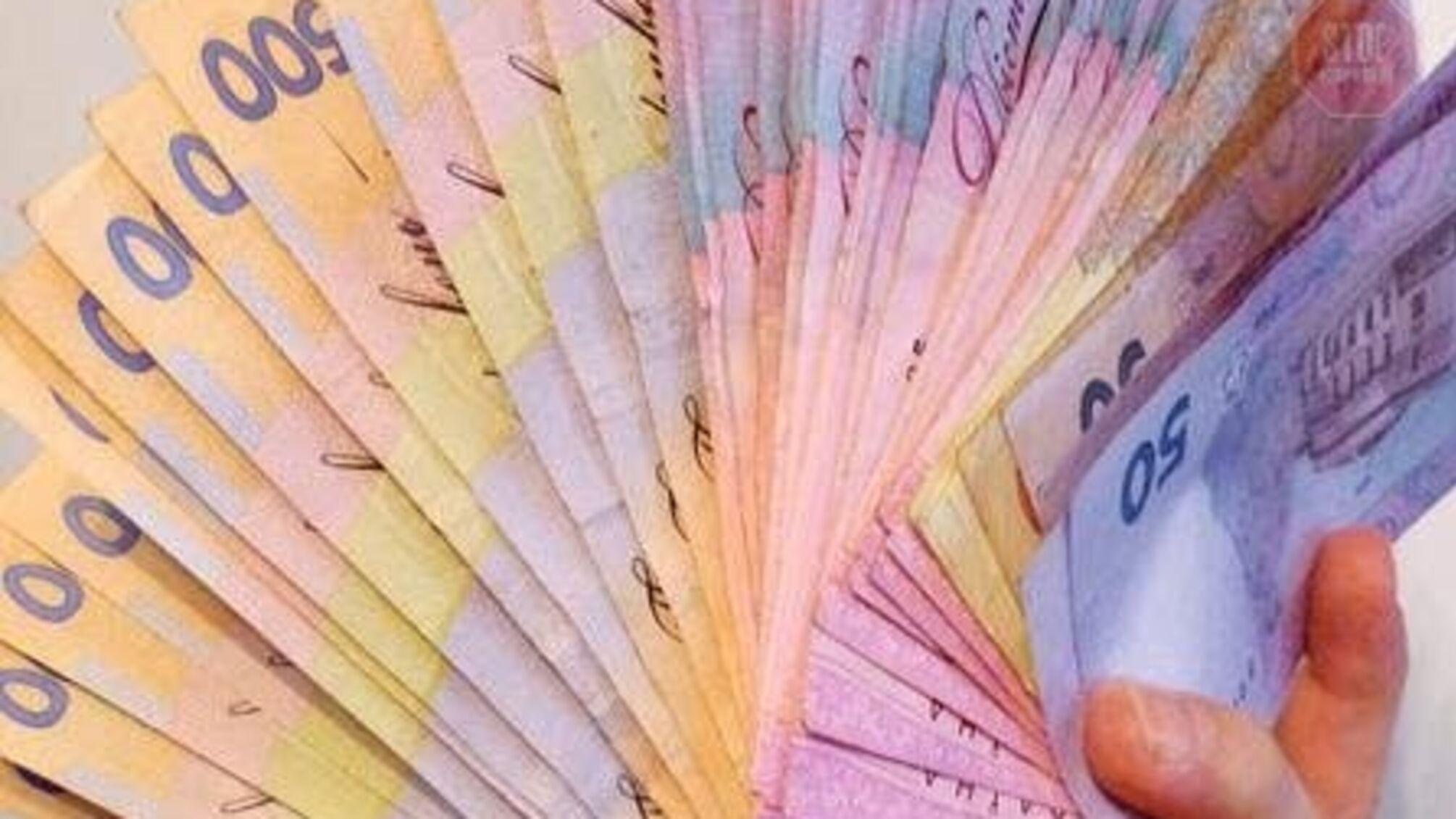 Черкаського держінспектора з охорони довкілля викрили на хабарі