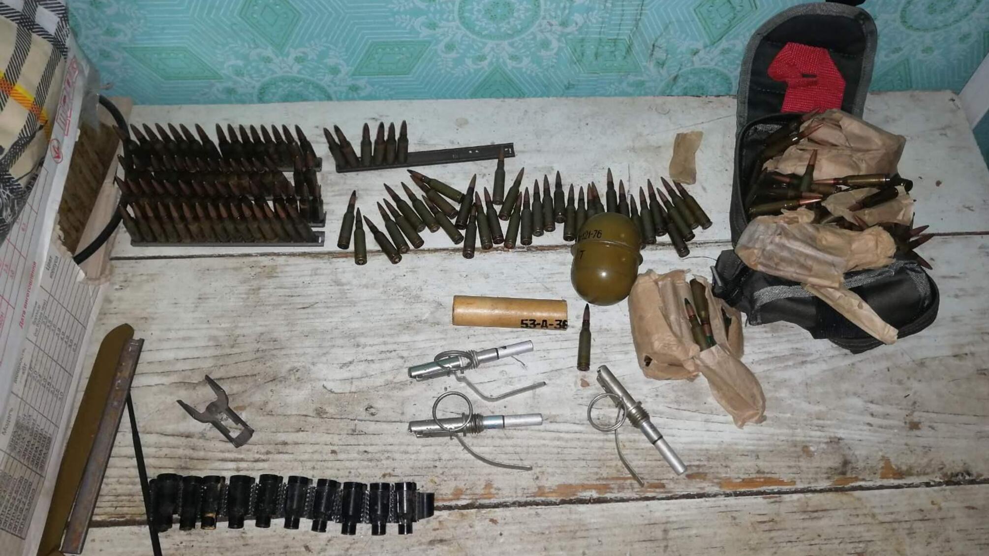 Поліцейські Харківщини затримали чоловіка під час збуту гранат