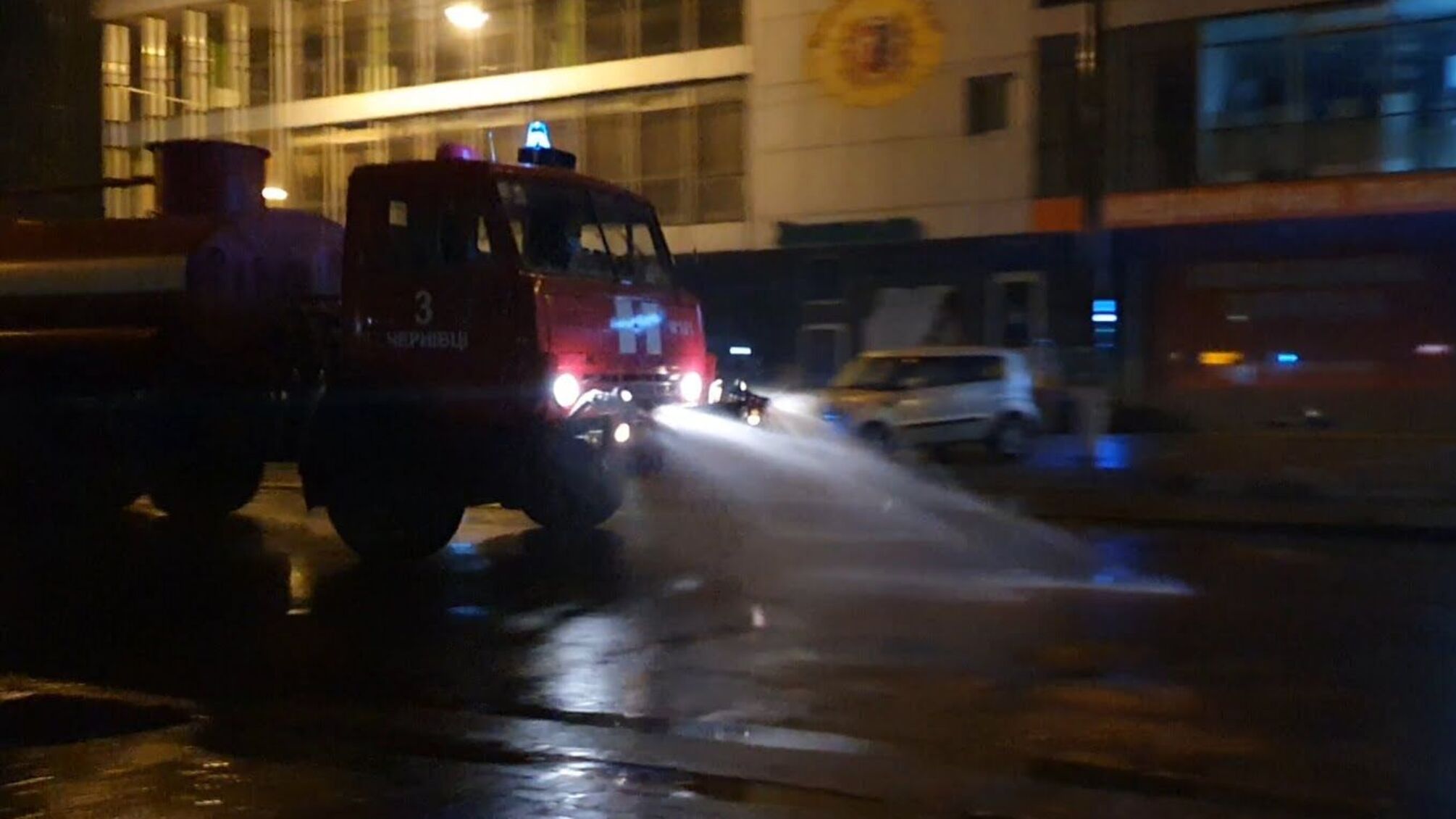 Чернівецька область: рятувальники продовжують здійснювати дезобробку населених пунктів