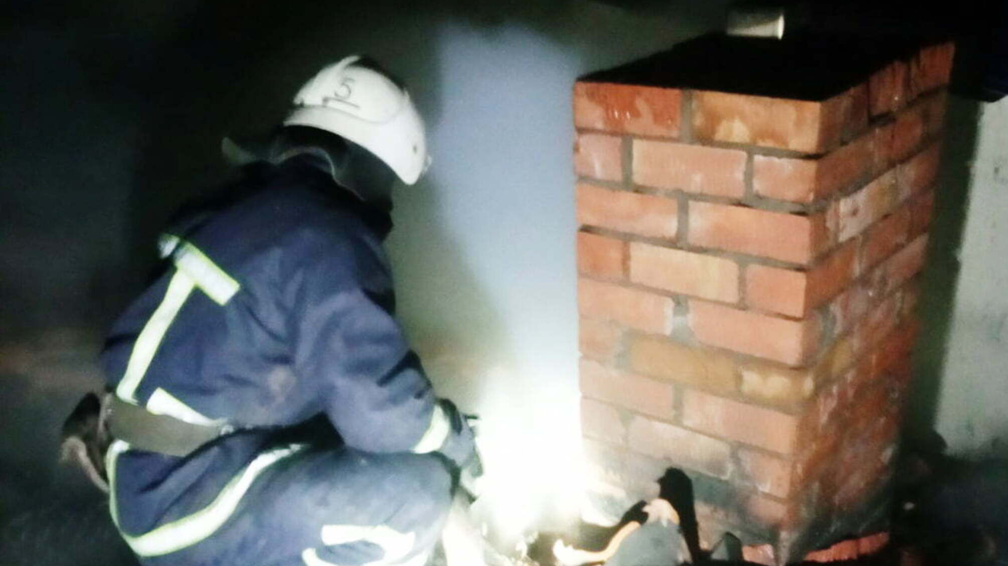 Хмельниччина: упродовж минулої доби вогнеборці 4 рази виїжджали на гасіння пожеж. На одній з них загинула 73-річна жінка