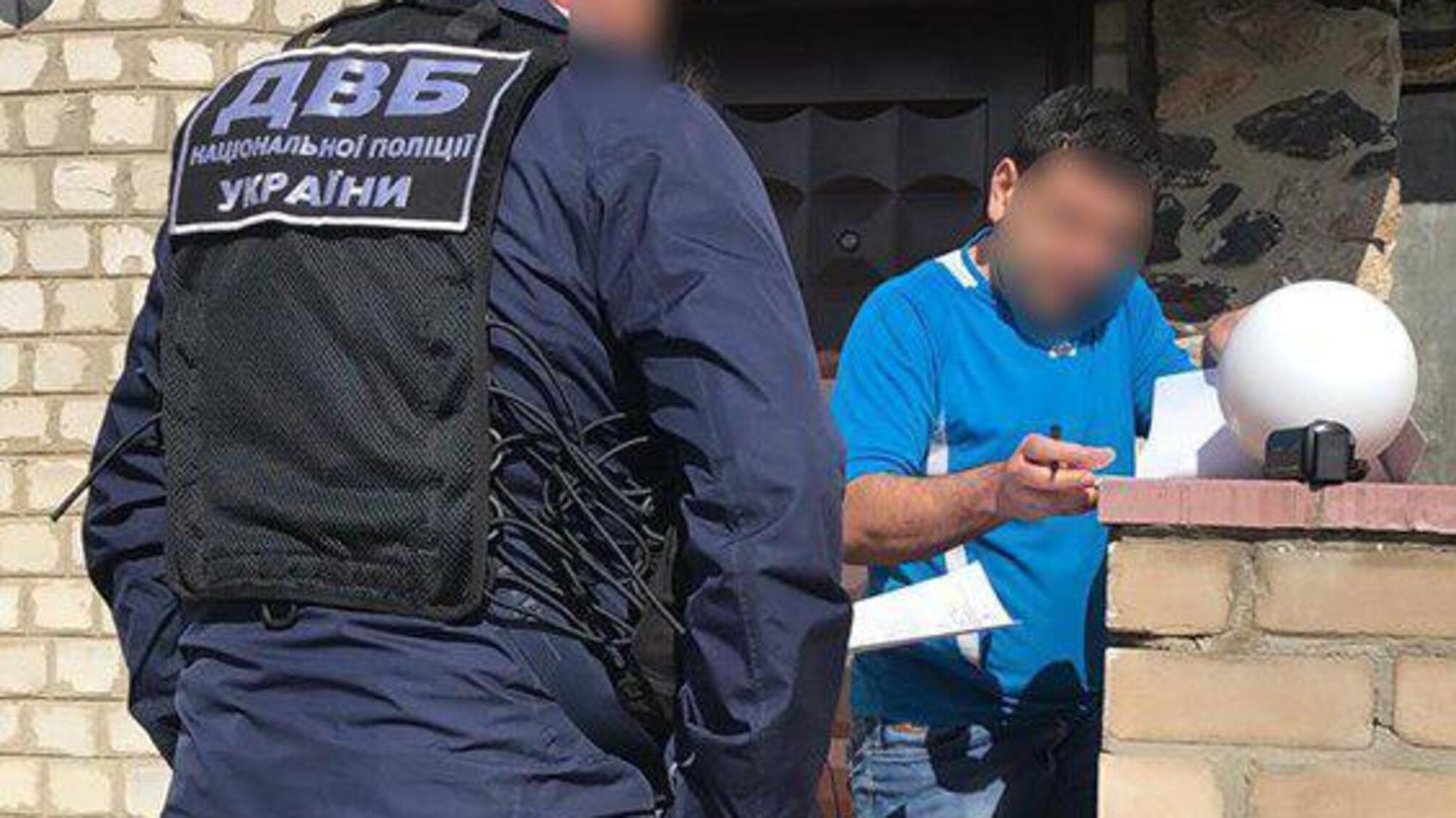 Експосадовцю поліції Харківщини та його спільникам оголошено підозри у зловживанні службовим становищем та заволодінні землею