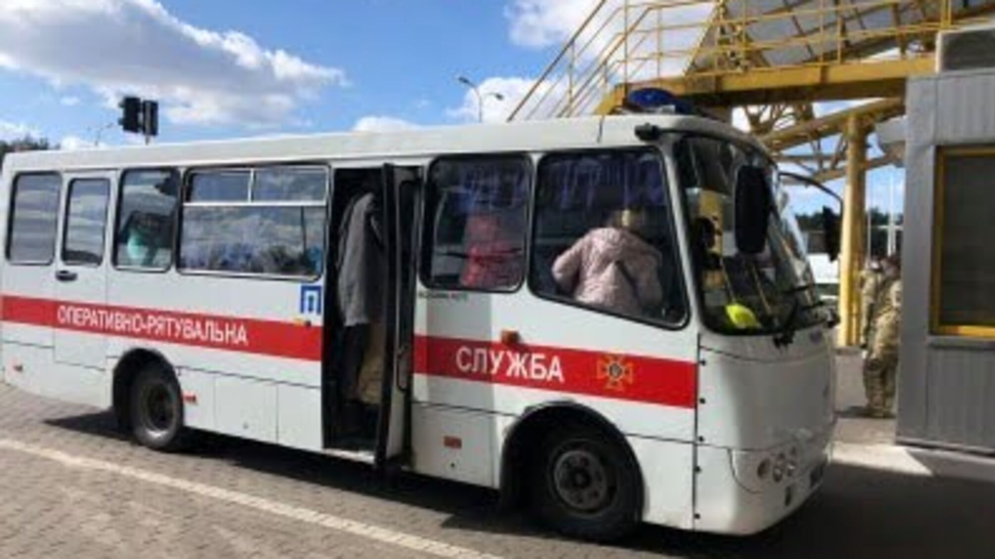 Волинська область: рятувальники з 4-х областей долучилися до надання допомоги громадянам для повернення їх на Україну