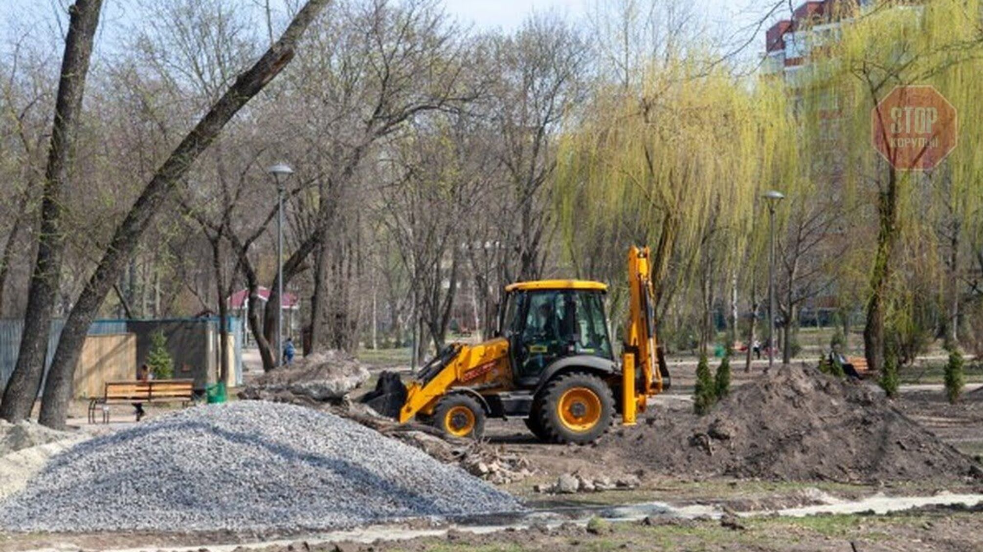 У Києві відремонтують сквер на Лук‘янівці: фото після ремонту