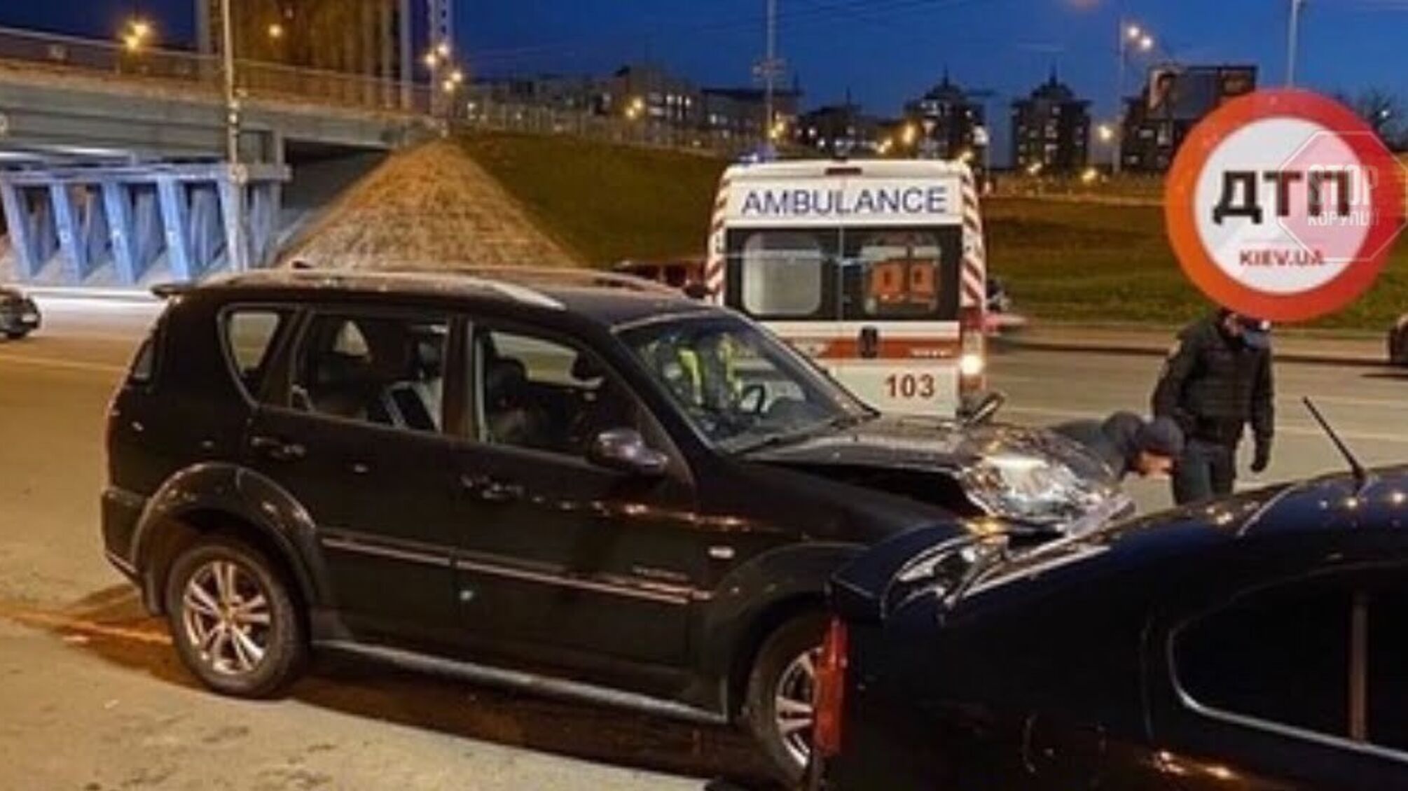 На Лівому березі столиці сталась масштабна аварія з жертвами (фото)