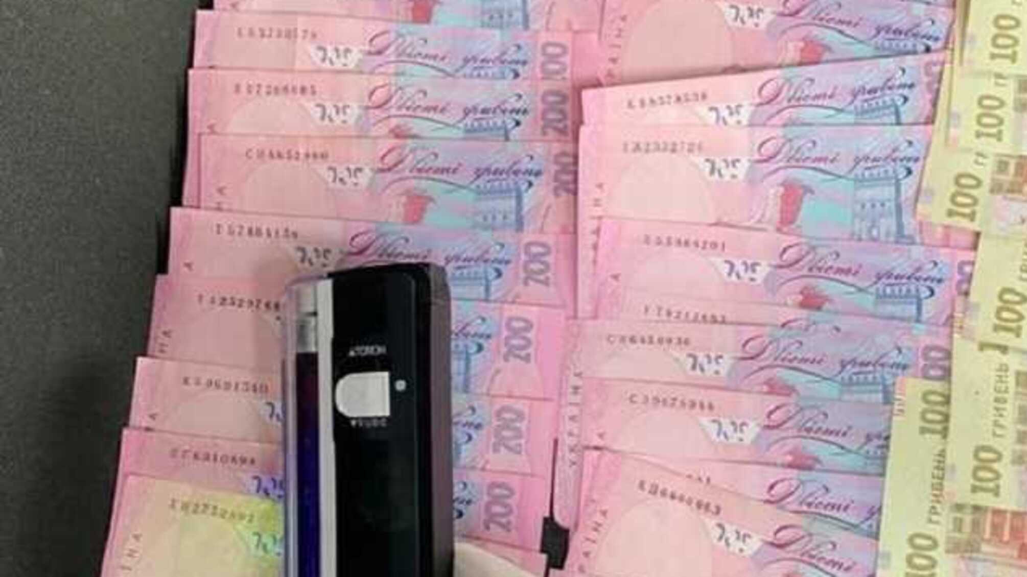 Замглавы ОТГ в Запорожской области пойман на взятке 1 млн грн, – полиция