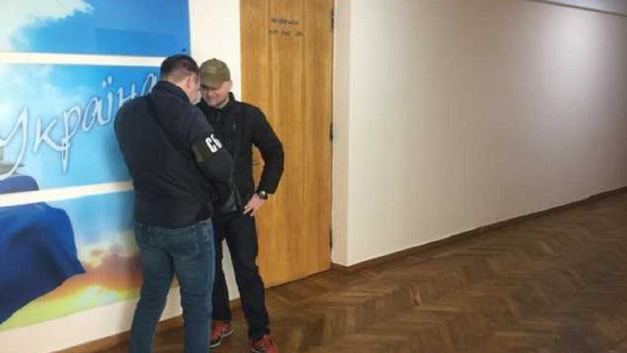 СБУ проводит обыск у советницы мэра Херсона