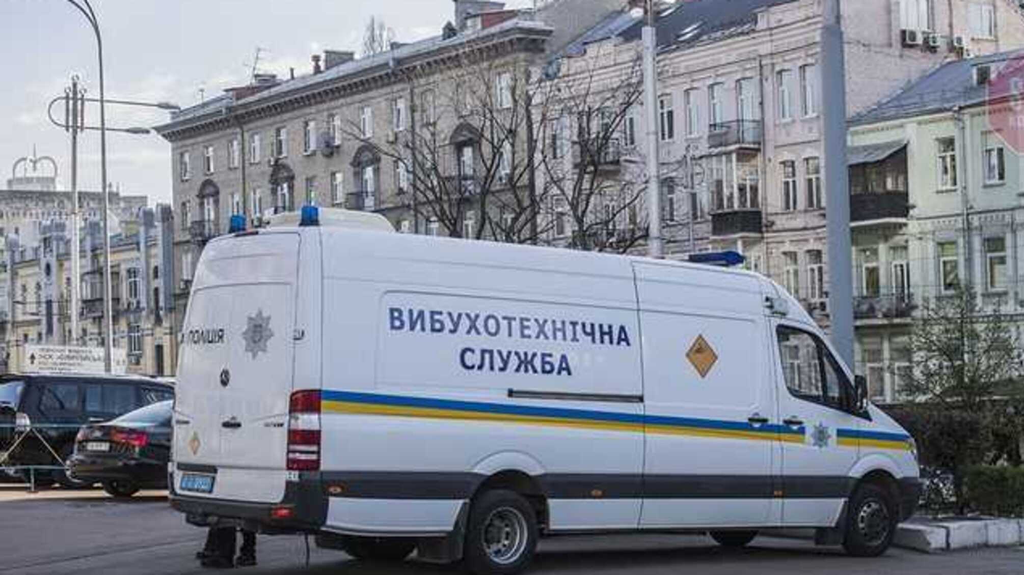 На території аеропорту в Дніпрі виявили боєприпаси часів Другої світової
