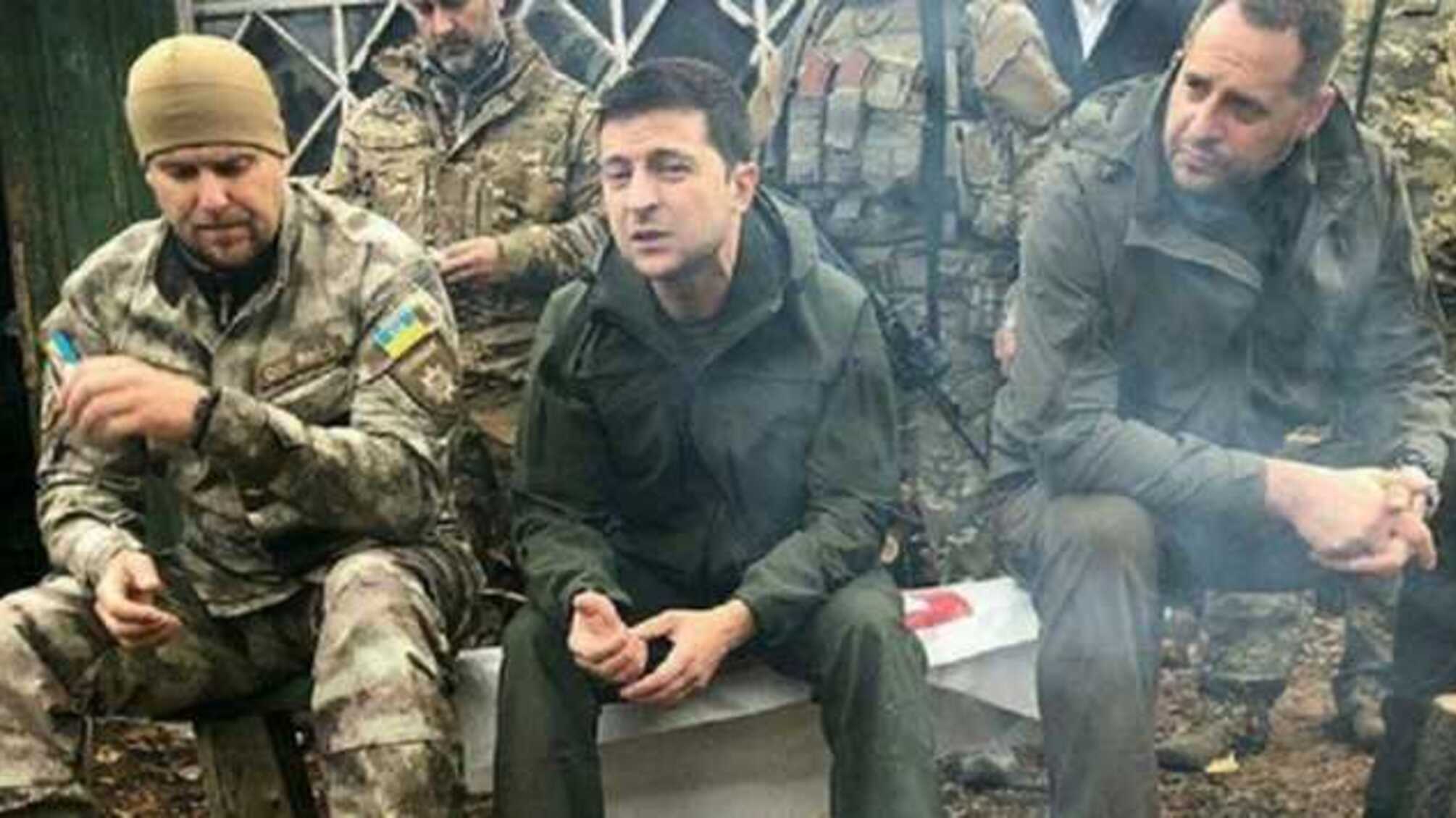 “Це день справжніх патріотів”: Зеленський привітав добровольців зі святом і нагадав, що Росія – агресор
