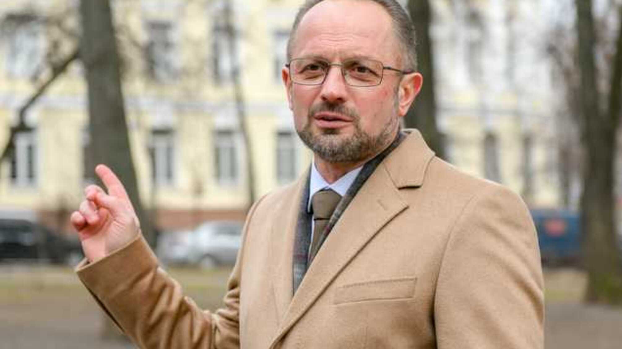 Безсмертний заявив про політичну катастрофу і відставку для Зеленського через “мінські документи”