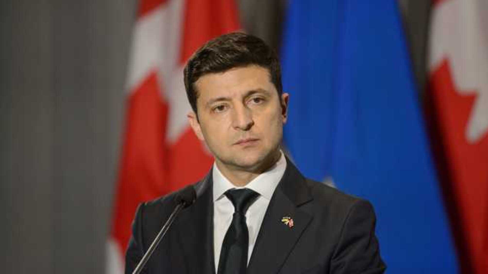 Кулеба призвал украинцев за рубежом быть на связи с посольствами и консульствами