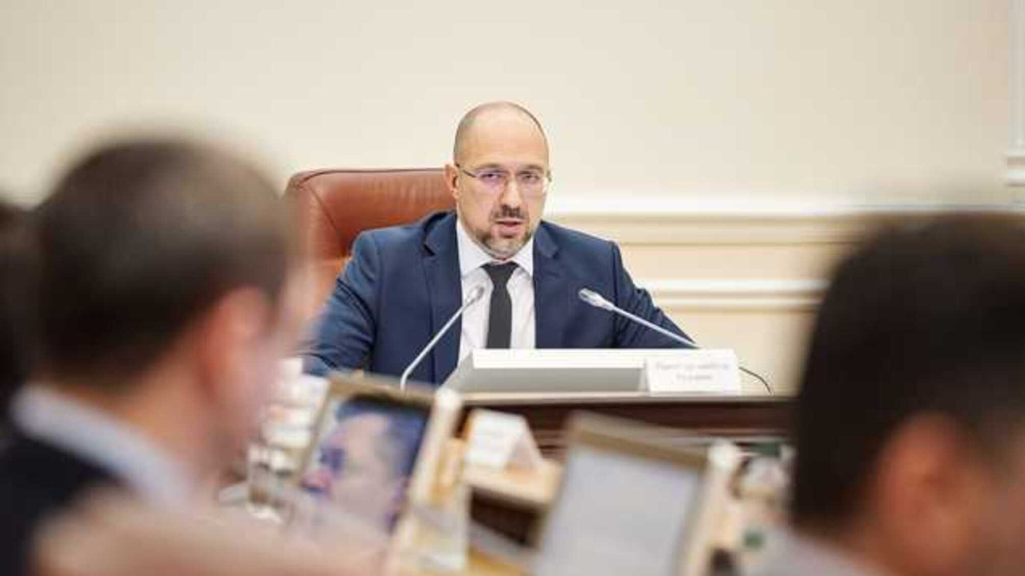 Кабмин: Студенты должны самоизолироваться в общежитиях, домой отпускать нельзя