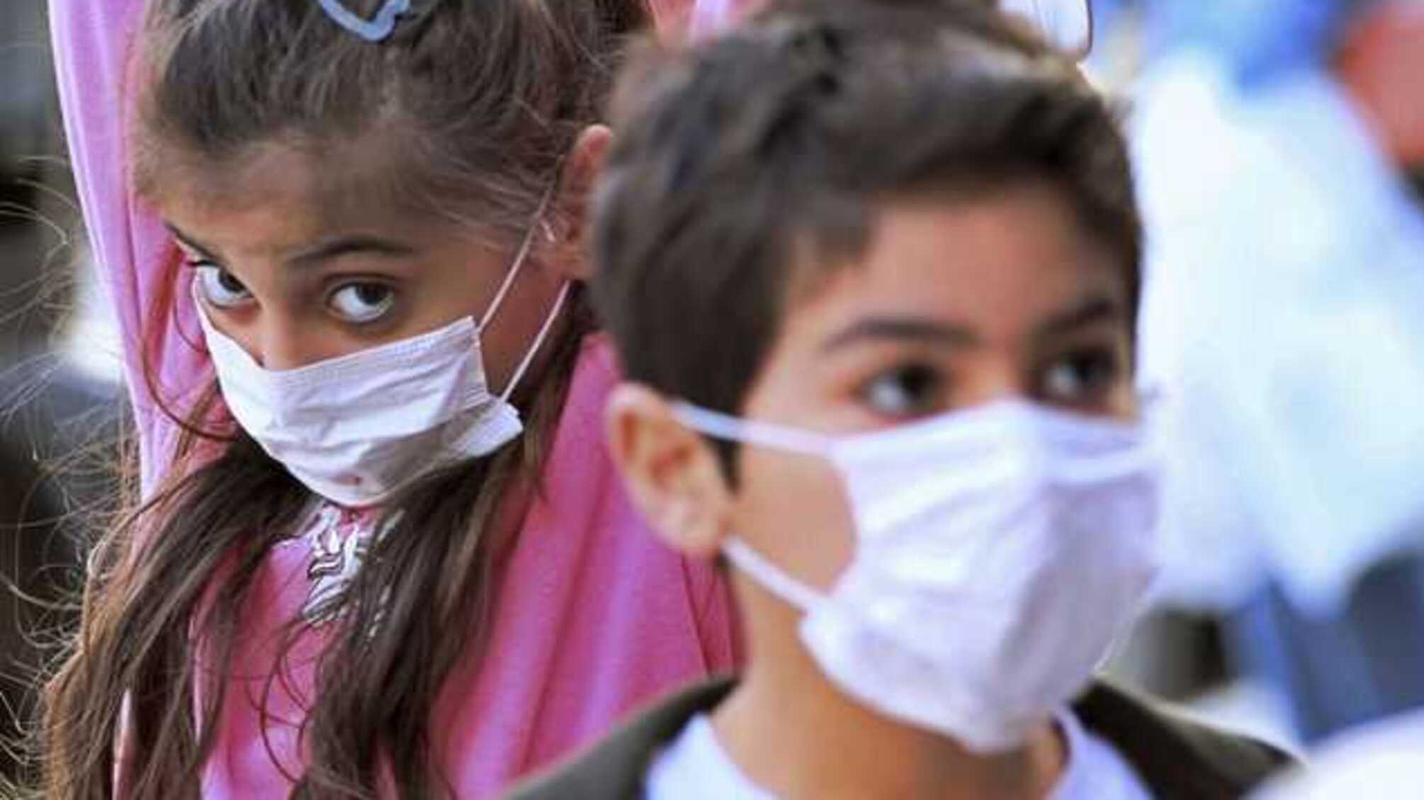 Угроза коронавируса: доктор сказала, можно ли детям играть на улице