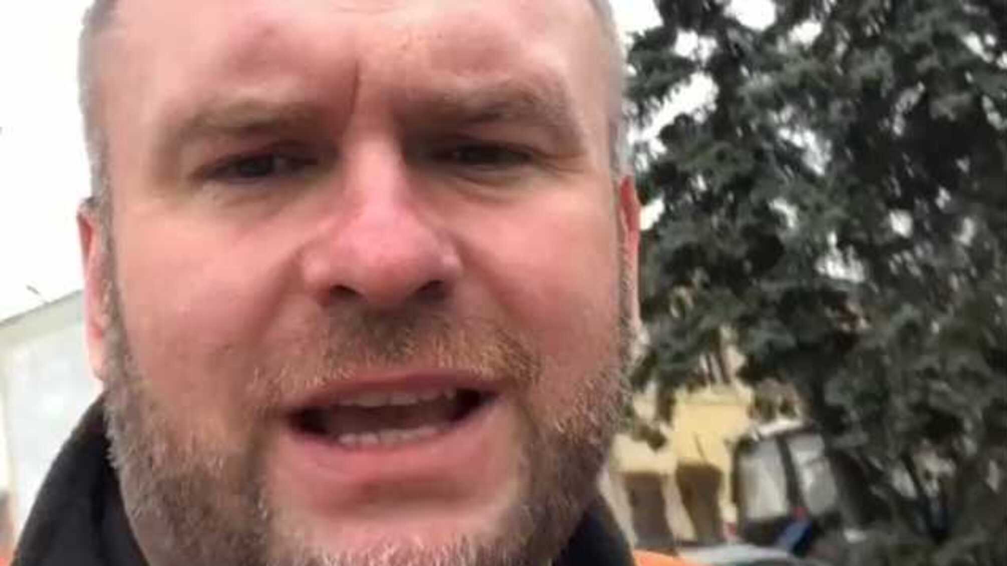 Киевлянин заявил, что продал машину, чтобы купить маски и бесплатно раздать горожанам - СМИ