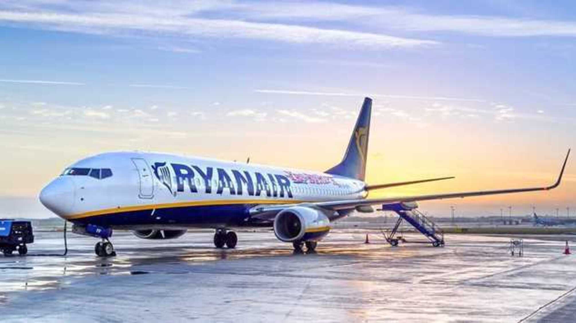 Лоукостер Ryanair остановил все свои полеты как минимум до лета