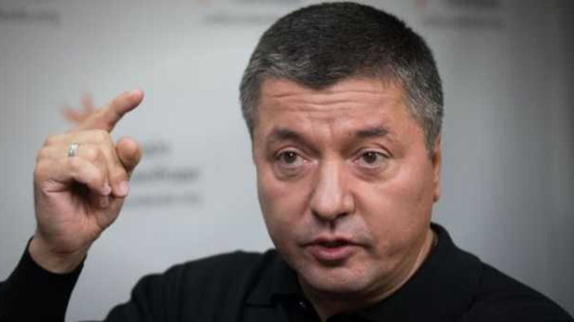Политолог: VIP палаты, свинство и коронавирус – это все, что нужно знать о сегодняшней власти