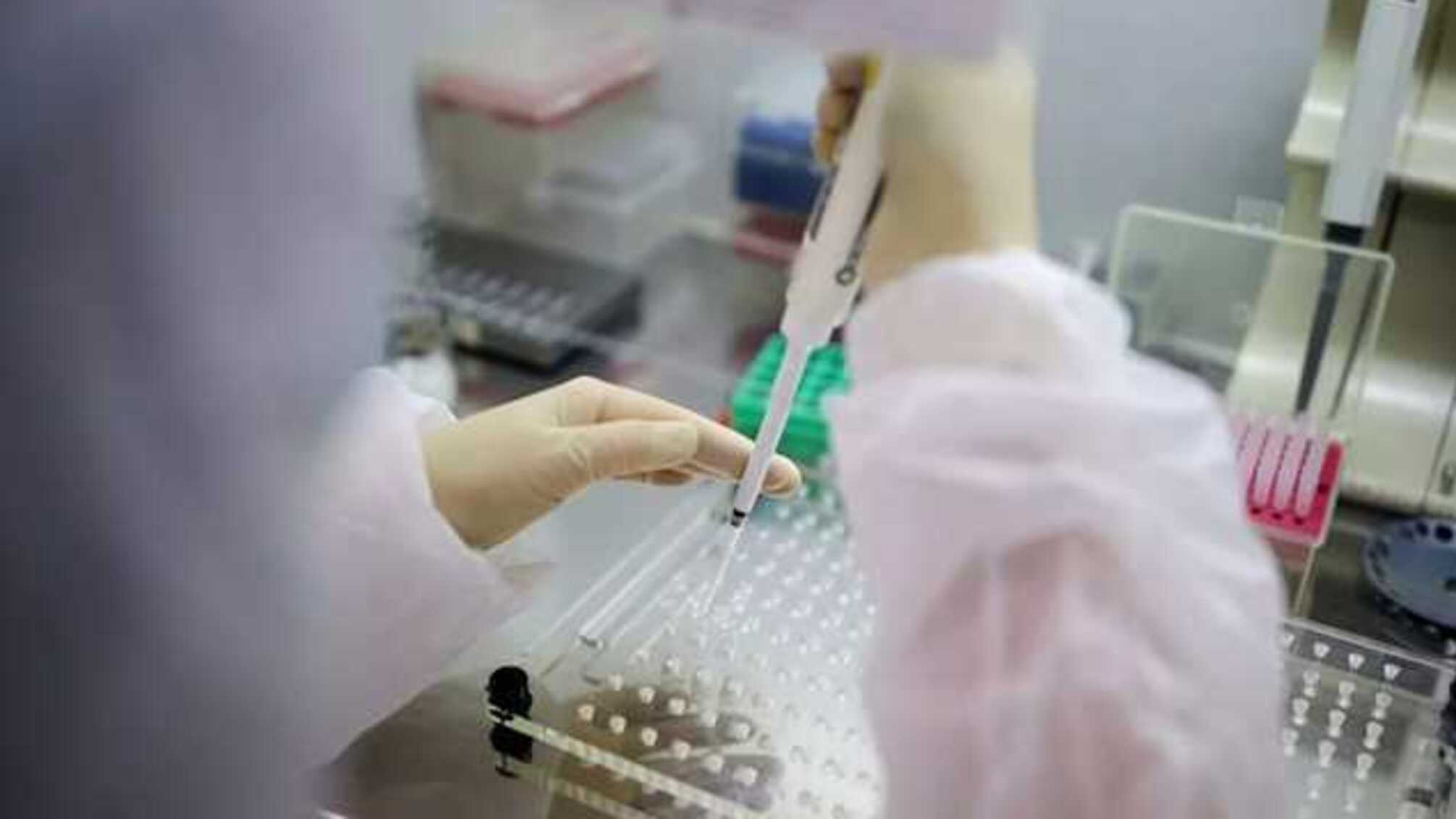 Мэр Конотопа: Сотрудники Сумской лаборатории испортили материал для анализов на COVID-19 умершей женщины