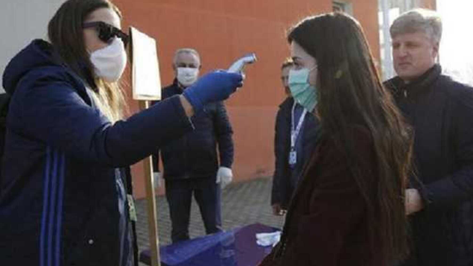 «Были изолированы в течении 24 часов»: белорусский политолог рассказал о ситуации с коронавирусом в Минске